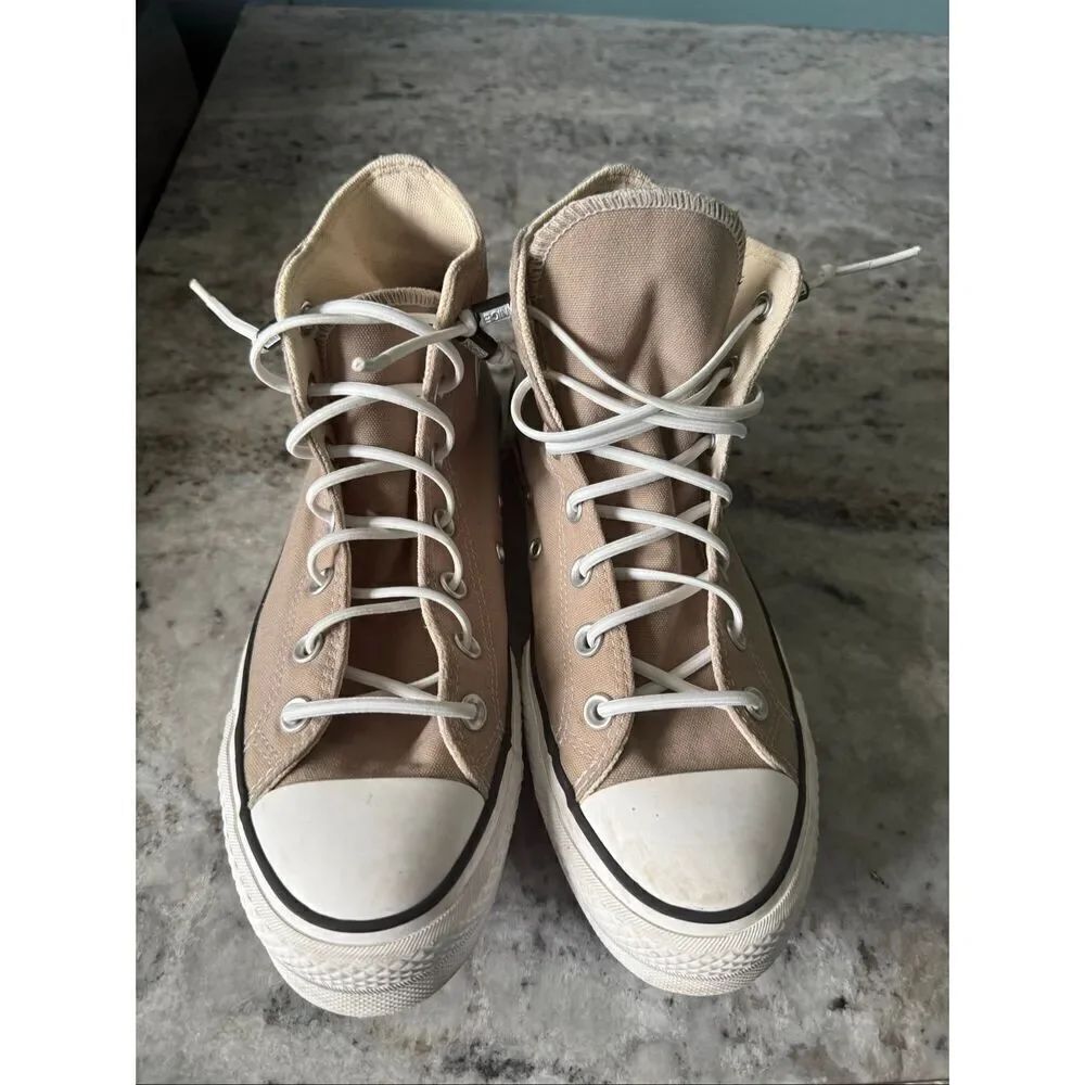 Converse Tan Neutral High Tops with stretchy Laces women’s 8 RARE COLOR
